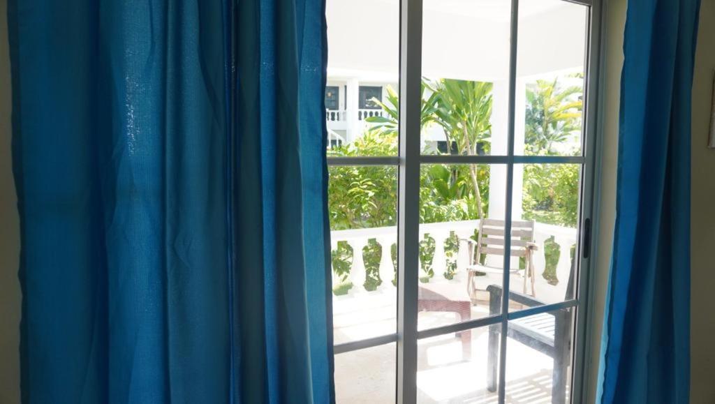 Hotel Bahia Punta Bonita 拉斯特拉纳斯 外观 照片
