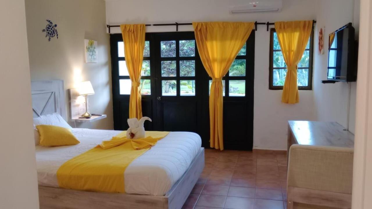 Hotel Bahia Punta Bonita 拉斯特拉纳斯 外观 照片