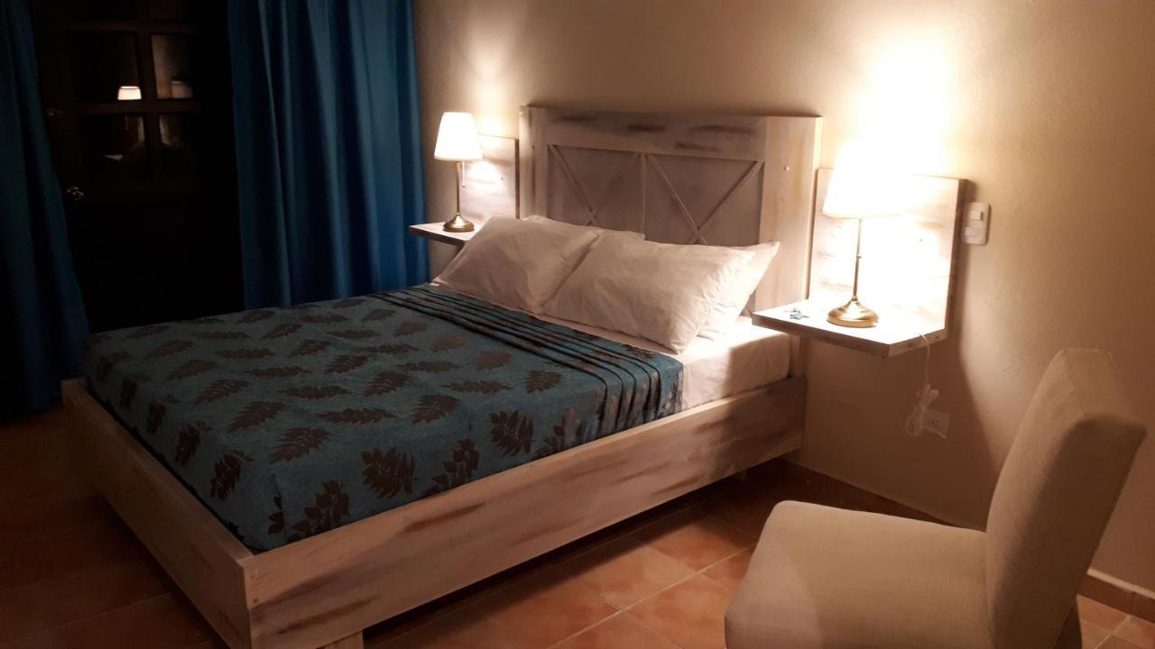 Hotel Bahia Punta Bonita 拉斯特拉纳斯 外观 照片